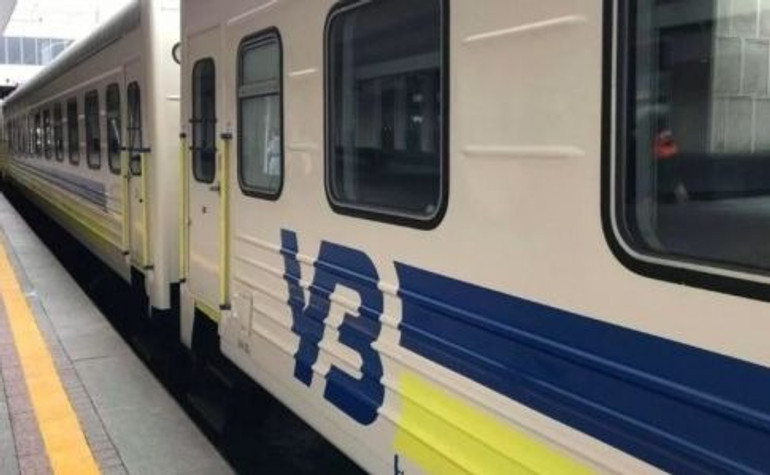 Укрзализныця возобновляет продажу билетов в Тернополе, Ивано-Франковске и Хмельницком