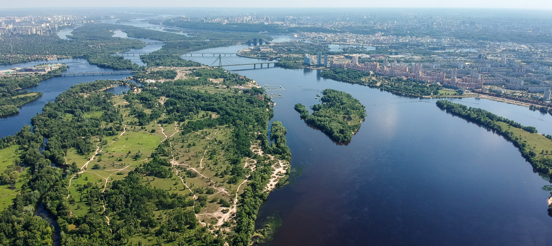 Парк розбрату. Як ДБР, КМДА та бізнесмен зчепилися за столичну землю