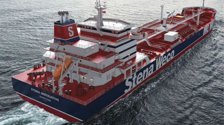 В порту Бахрейна атакован танкер под флагом США