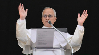 Папа надіслав Україні 80 генераторів