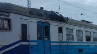 Дрон РФ влучив у приміський поїзд на Харківщині: одна людина загинула