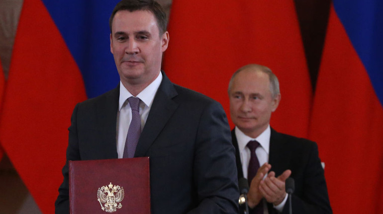 Заместителя председателя правительства РФ Патрушева подозревают в организации массового похищения украинского зерна