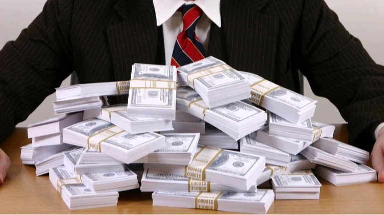 За три месяца правительство привлекло более 13 миллиардов долларов внешнего финансирования