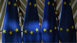 ЄС поставив на паузу всю фіндопомогу Україні: що вимагає