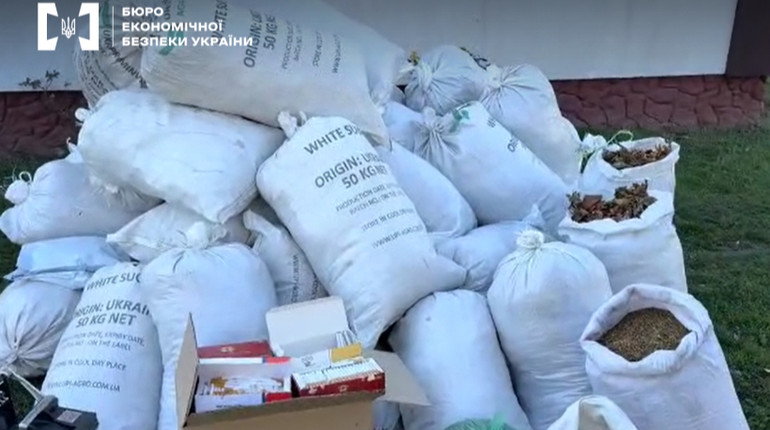 Трех волынян будут судить за незаконное изготовление сигарет