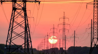 В нескольких регионах страны начались экстренные отключения света