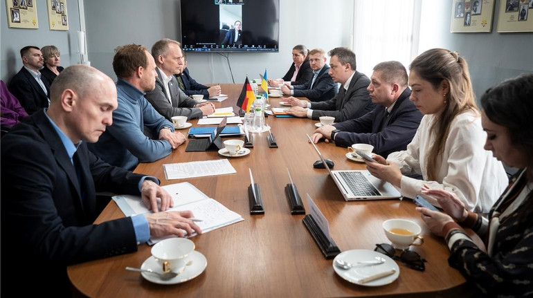 Германия предоставит Украине 30 миллионов евро для пострадавших предприятий