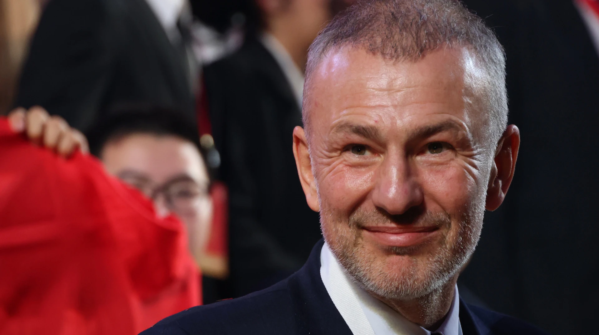 Путин обращается к Западу. Кто такой олигарх Мельниченко, который защищает суверенитет РФ