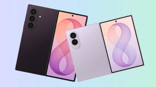 Смартфон, який розгортається в робочий простір: день фінансиста з Galaxy Fold8 і Fold8 Ultra