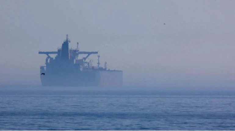 Европейцы судовладельцы сокращают перевозки российских нефтепродуктов - СМИ