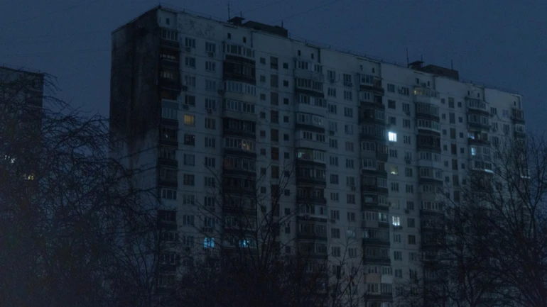 Через обстріли частково знеструмлені сім областей