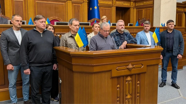 У Раді закликали скасувати нові урядові правила бронювання