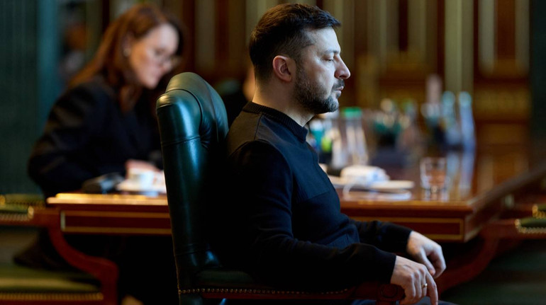 Зеленський: Цілеспрямованих ударів РФ по енергетиці поки що немає, ворог тероризує логістику