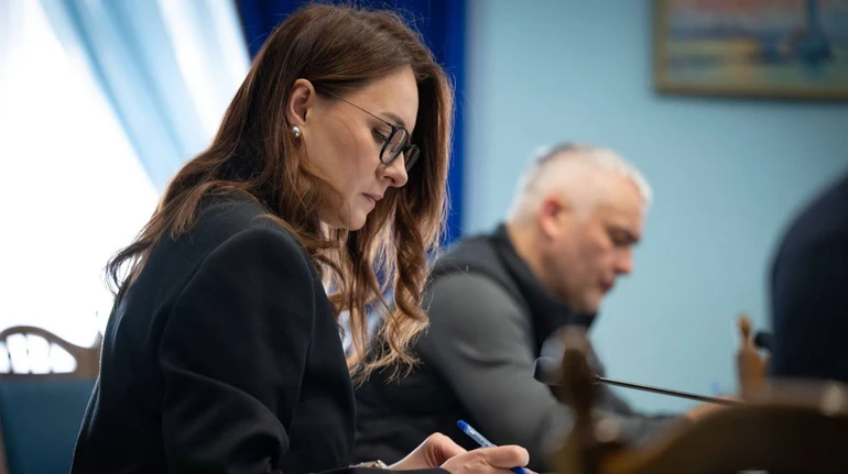 Уряд профінансує обладнання багатоповерхівок Києва резервним живленням