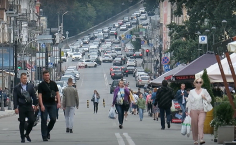 Українська економіка в другому кварталі впала на 11,4% – Держстат