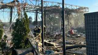У Києві після атаки окупантів є влучання БпЛА в АЗС та обʼєкт транспортної інфраструктури