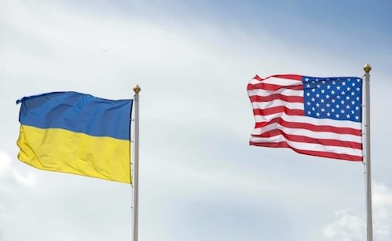 Сенат США остаточно схвалив законопроєкт про тимчасове фінансування з $12,4 млрд для України