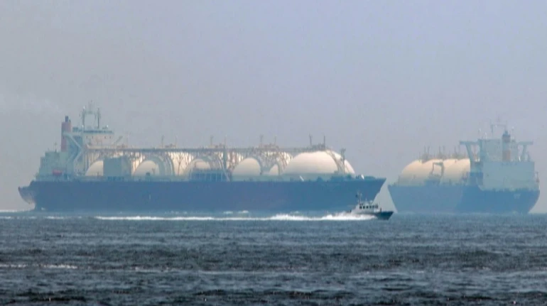Катар таємно вивозить газ через Ормуз попри майже повне закриття протоки