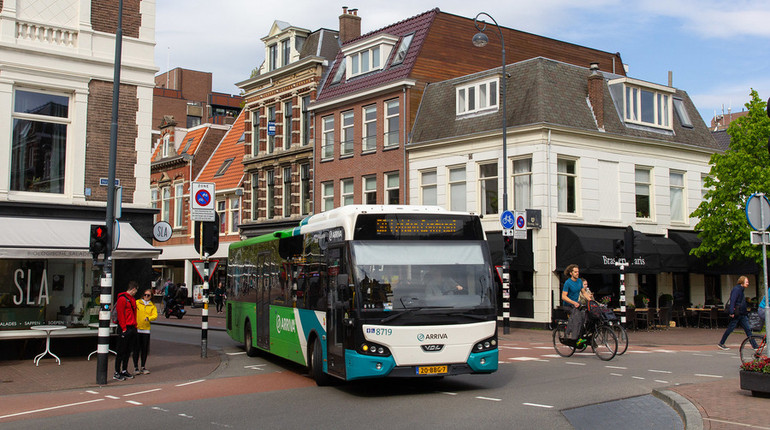 Харків замовив 85 вживаних автобусів по 2,7 мільйона