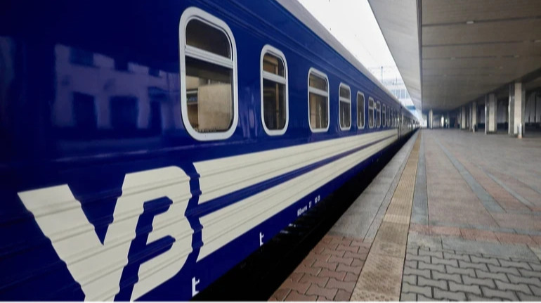 Українці зможуть безкоштовно проїхати 3000 кілометрів Укрзалізницею – Зеленський