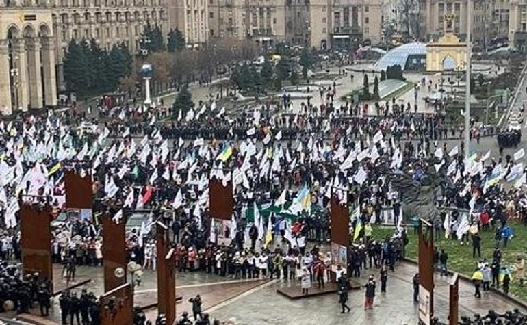 Новини вихідних: компроміси з SaveФОП та 4 мільйони неплатників податків