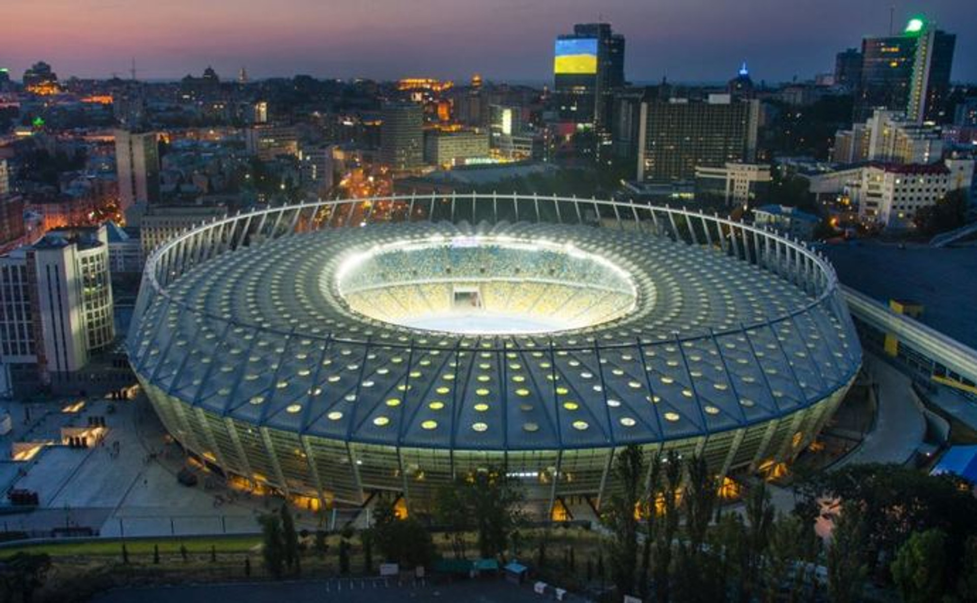 Вогнем і м'ячем. Що треба знати про економіку фіналу Ліги Чемпіонів