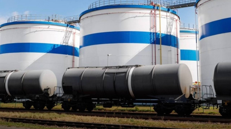 Афера с топливом Укрнафты на 16 миллионов гривен: дело направили в суд