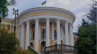 Суд повернув державі Жовтневий палац вартістю близько мільярда