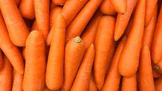 Цены на морковь и лук снижаются: в чём причина