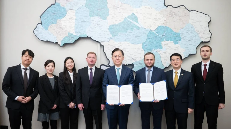 Кулеба розповів, як Корея допомагає у відбудові України