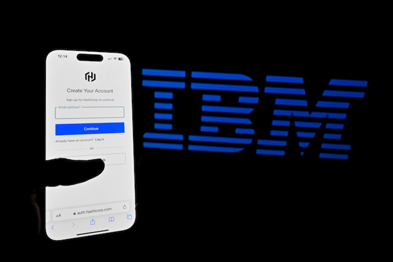 IBM розробить ШІ з відкритим кодом та допоможе Саудівській Аравії навчати модель арабською мовою