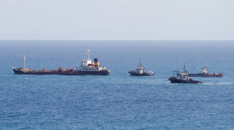 Венесуела припинила постачати нафту до Китаю, але продовжує до США – Reuters