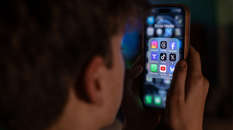 Готового законопроєкту щодо обмеження соцмереж для дітей поки немає – Юрчишин