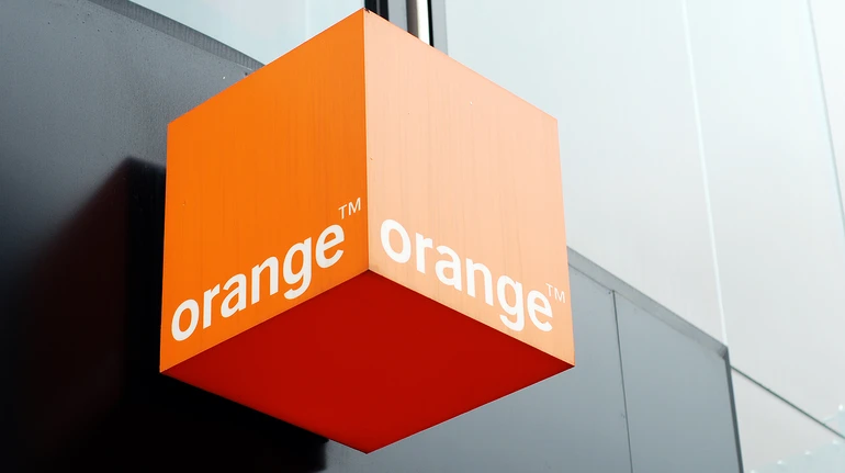 Французька Orange отримала повний контроль над головним оператором Іспанії
