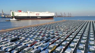 ЄС домовився з Китаєм, що той вдвічі скоротить експорт гібридних авто
