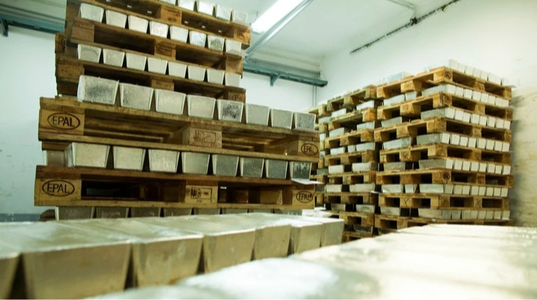 У Швейцарії обшуки: розслідують торгівлю підсанкційним російським золотом