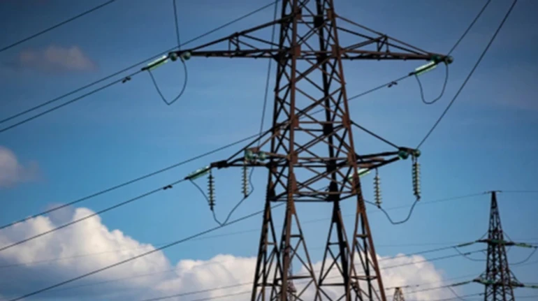 На Київщині відновили світло 100 тисячам родин