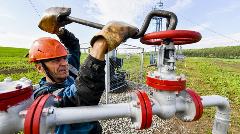Акции российских нефтяных компаний обвалились в ожидании новых санкций США