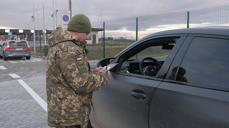 Через КПП на границе с Молдовой ограничат движение вследствие непогоды