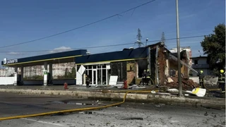 Українські АЗС обкладають піском і бетоном, щоб працювати під ударами РФ