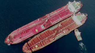 Нефть для Лакшми Миттала везли подсанкционные танкеры – Financial Times