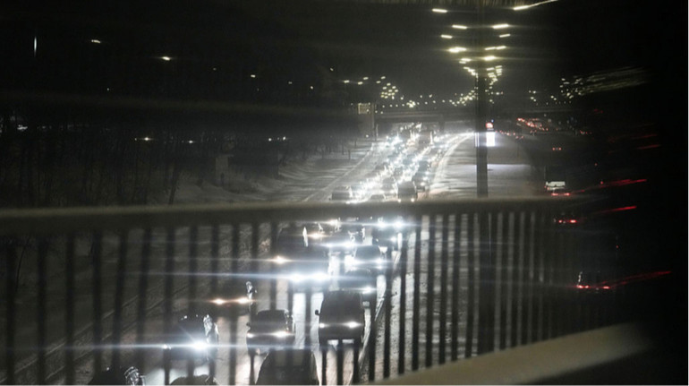 Bolt та Uklon хочуть отримати дозвіл на роботу таксі у Києві в комендантську годину