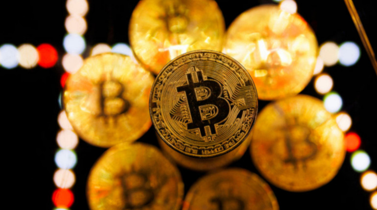 Bitcoin вдруге за місяць впав нижче за 65 тисяч доларів через Трампа