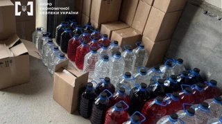 У Тернополі викрили масштабне виробництво контрафактного алкоголю під виглядом відомих брендів