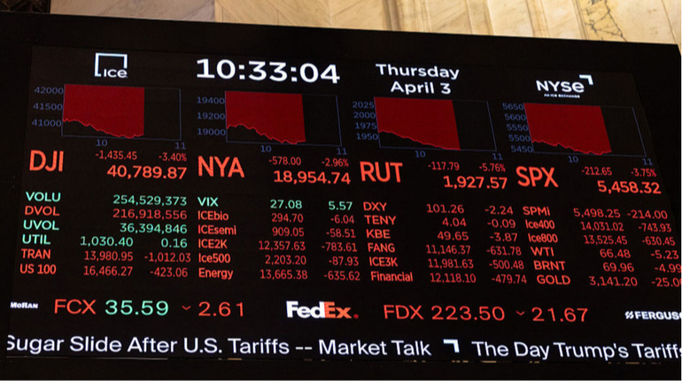 Уолл-стріт знижується після попереджень великих банків про падіння ринків