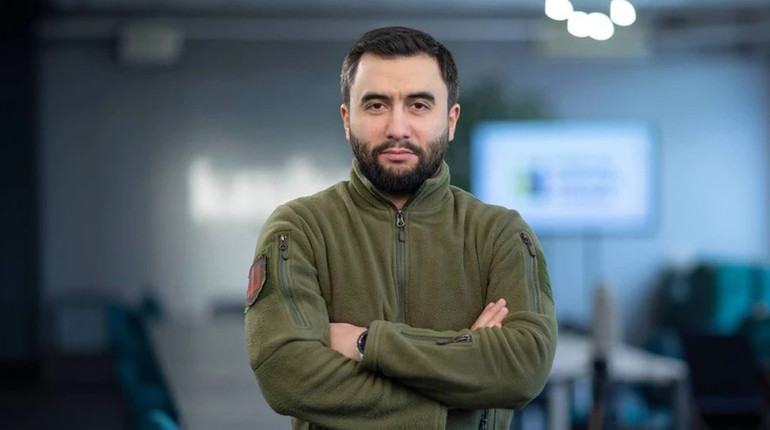 Жумаділов прислухався до вимог легпрому і підняв закупівельні ціни на рюкзаки – Наші гроші