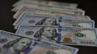 Курс доллара снова установит исторический рекорд относительно гривны