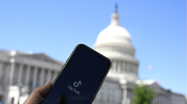 Байден не будет запрещать TikTok в США, решение останется за Трампом - AP