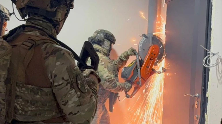 Правоохоронці вручили підозри криптокредиторам, які тиснули на клієнтів