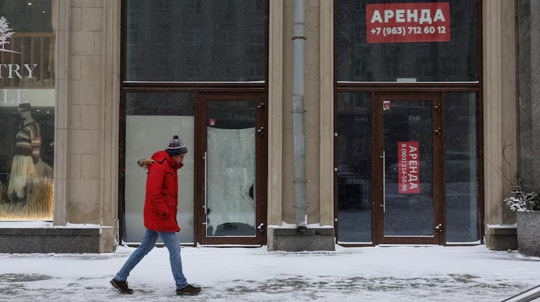 В РФ массово закрываются рестораны и кафе, потому что россияне стали меньше есть